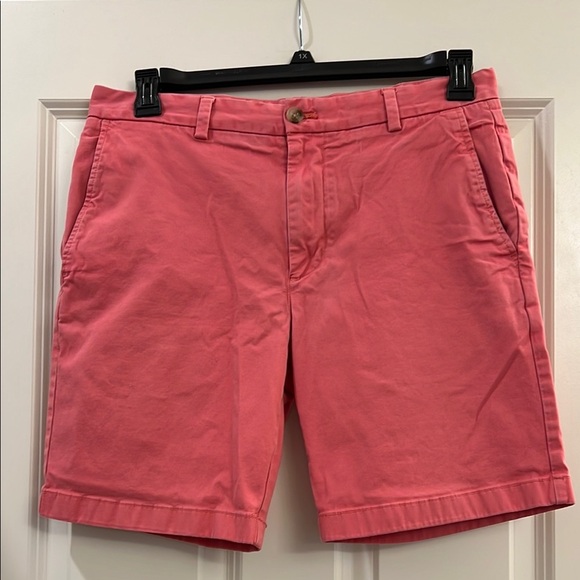 Vineyard Vines men’s Pink Flat Front Shorts - Picture 1 of 6